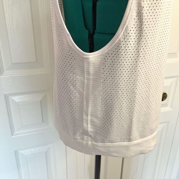 Lululemon Swiftly Lightweight Sleeveless Mesh Muscle Flowy Relax Fit Tank Top - Picture 6 of 10